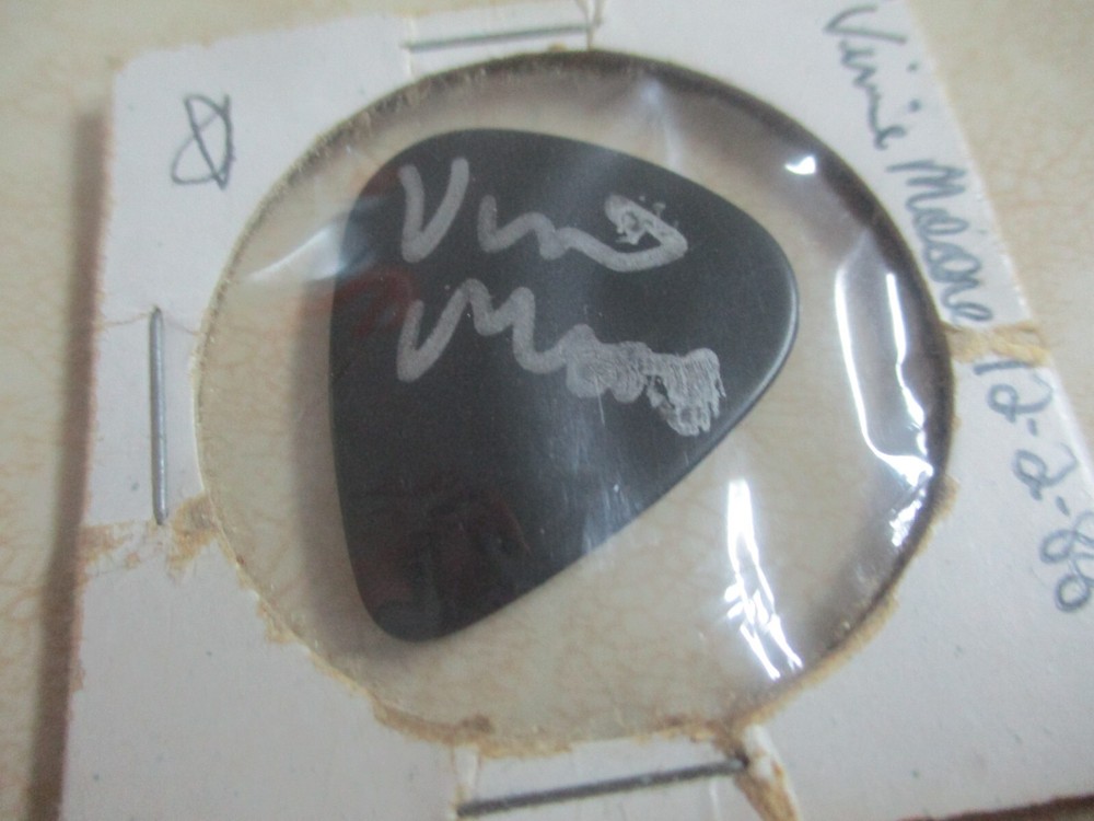 VINNIE MOORE Hand Signed Authentic Black Guitar Pick