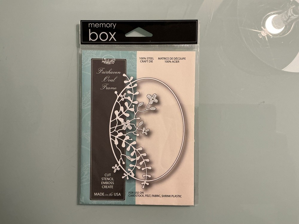 Memory Box “Fairhaven Oval Frame” Cutting Die (New)