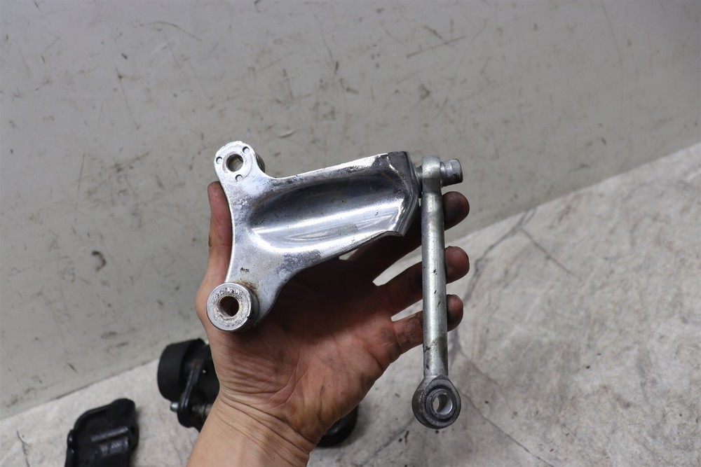 2009-2013 Harley Road Glide Engine Mounting Bolts & Brackets