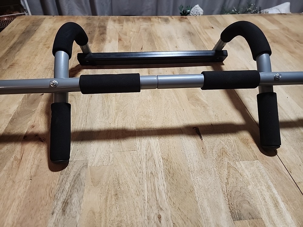 BATTLE BAR Pull Up Bar for Upper Body Workout Push Ups Strength Training