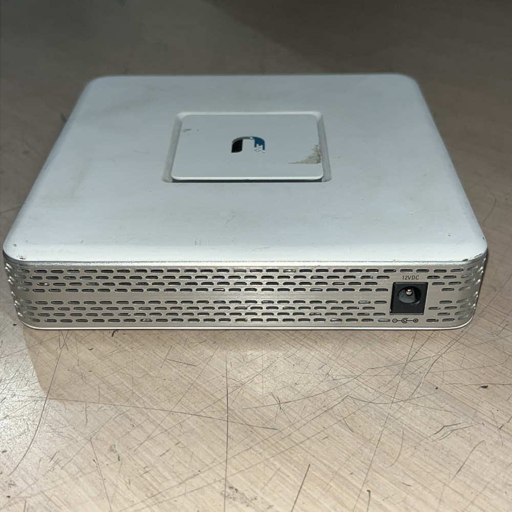 UBIQUITI NETWORKS UNIFI SECURITY GATEWAY USG
