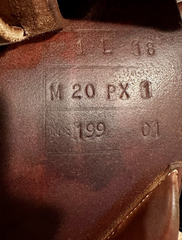 18" Antares Close Contact Saddle, Medium Width, Short Flap