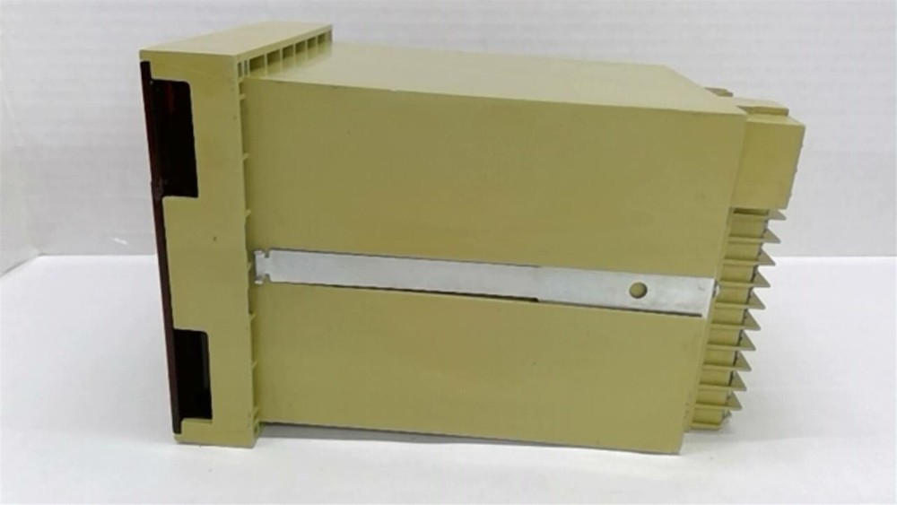 Barber-Colman 560 Temperature Controller