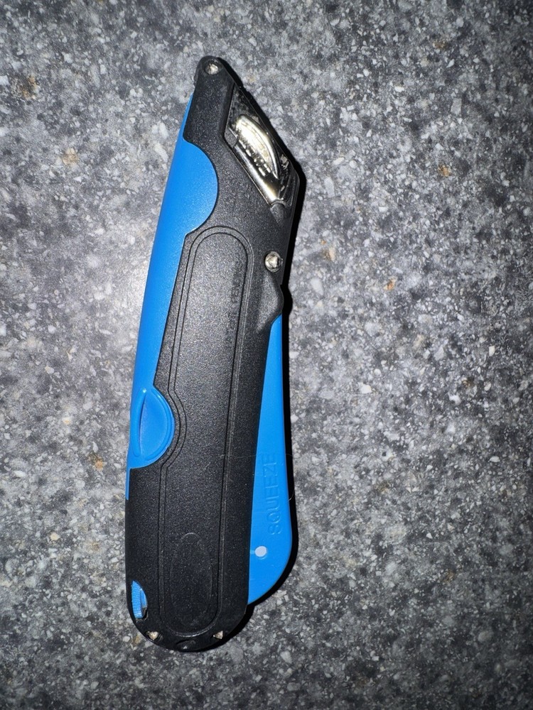 Blue Black Folding Box Cutter Utility Knife