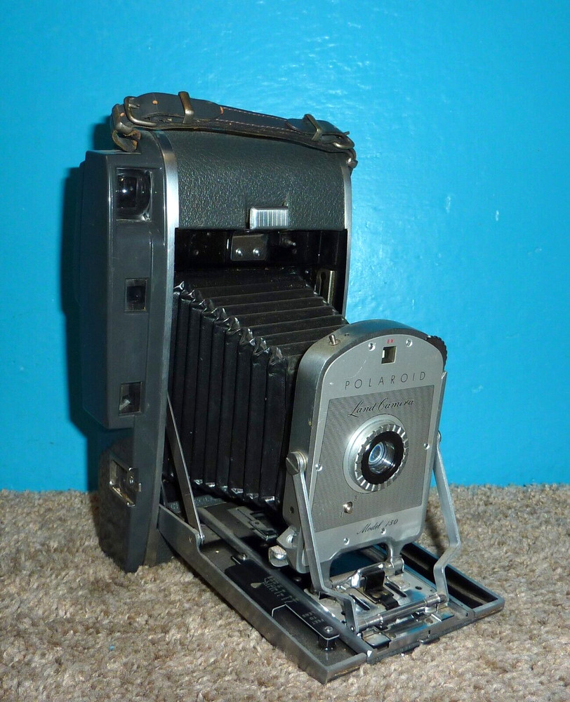Polaroid 150 Land Camera Good Condition