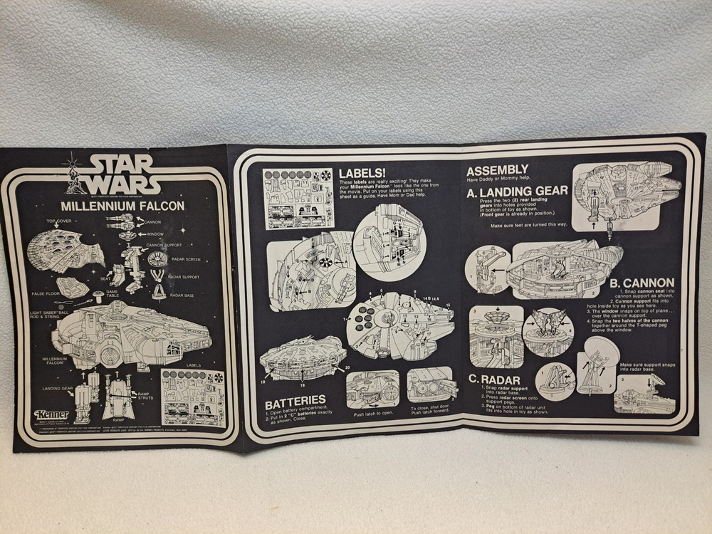 Star Wars 1977 Millenium Falcon Instruction Sheet VGUC