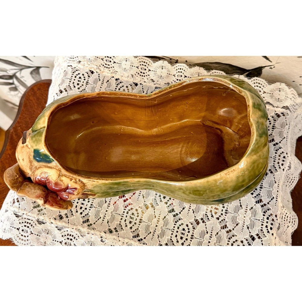 Vintage squash pottery holder table or shelf display