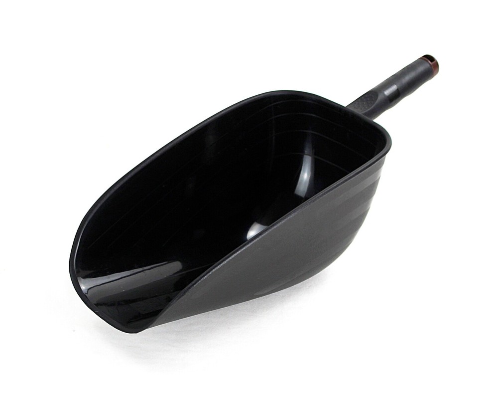 Large Plastic Feed Chair 1.6kg.