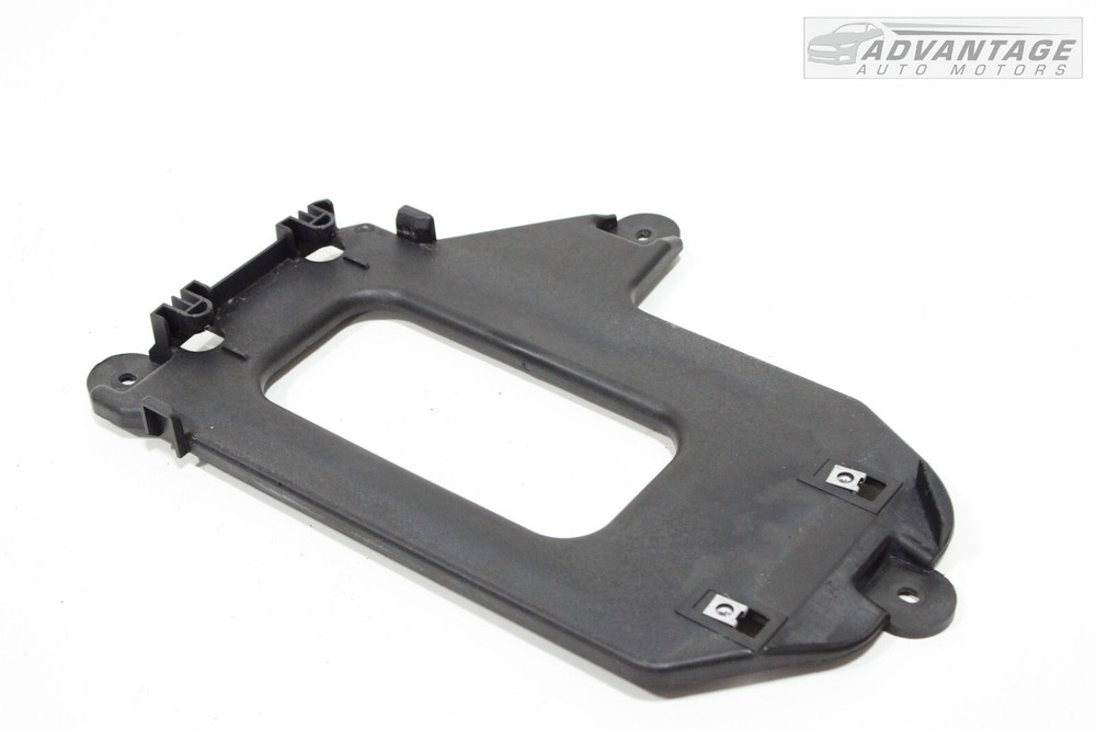 2015-2018 AUDI Q3 AUDIO SOUND SYSTEM AMP SYSTEM AMPLIFIER MODULE BRACKET OEM