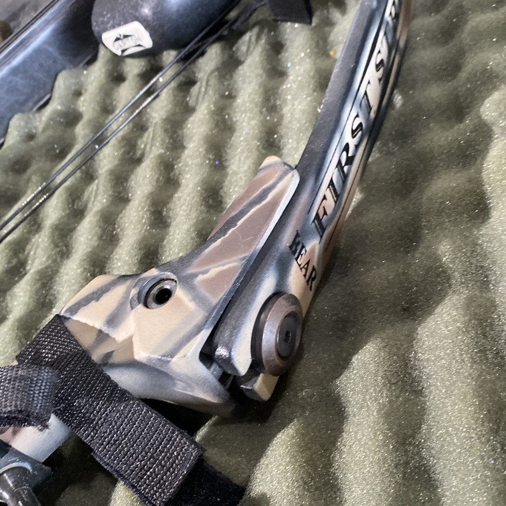 3pc Browning Mirage 3D Bear First Strike w/ Case Compound Bow Archery *NO STRING