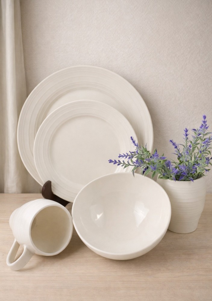 Swirl White - Mikasa - 4 Piece Dinnerware Place Setting - White, Embossed Rings