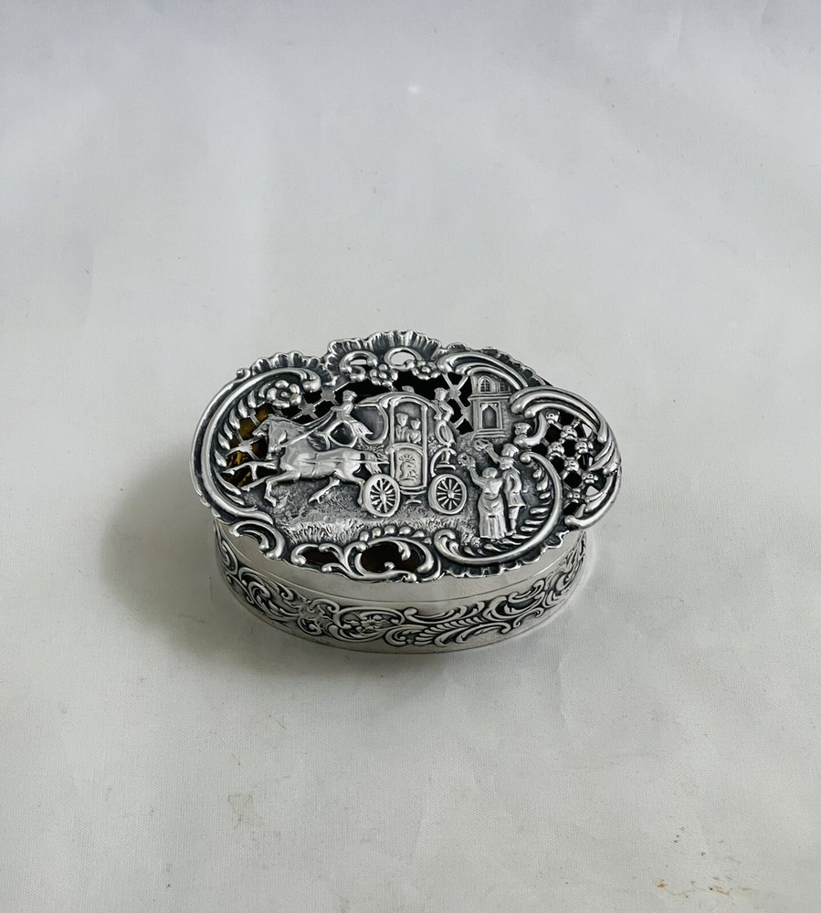 Antique Ornate Openwork Oval Form Box Sterling Silver William Comyns & Sons 1909