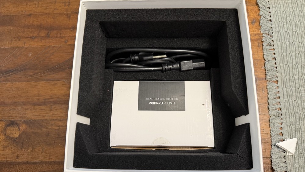 Universal Audio UAD-2 Satellite Thunderbolt 3 OCTO + 120 Plugins