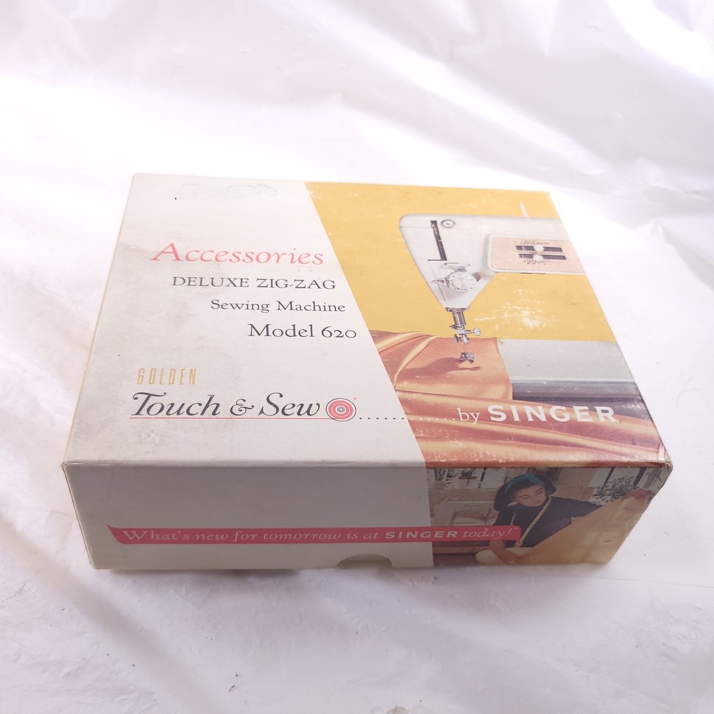 Singer Accessories Deluxe Zig-Zag Sewing Machine Model 620