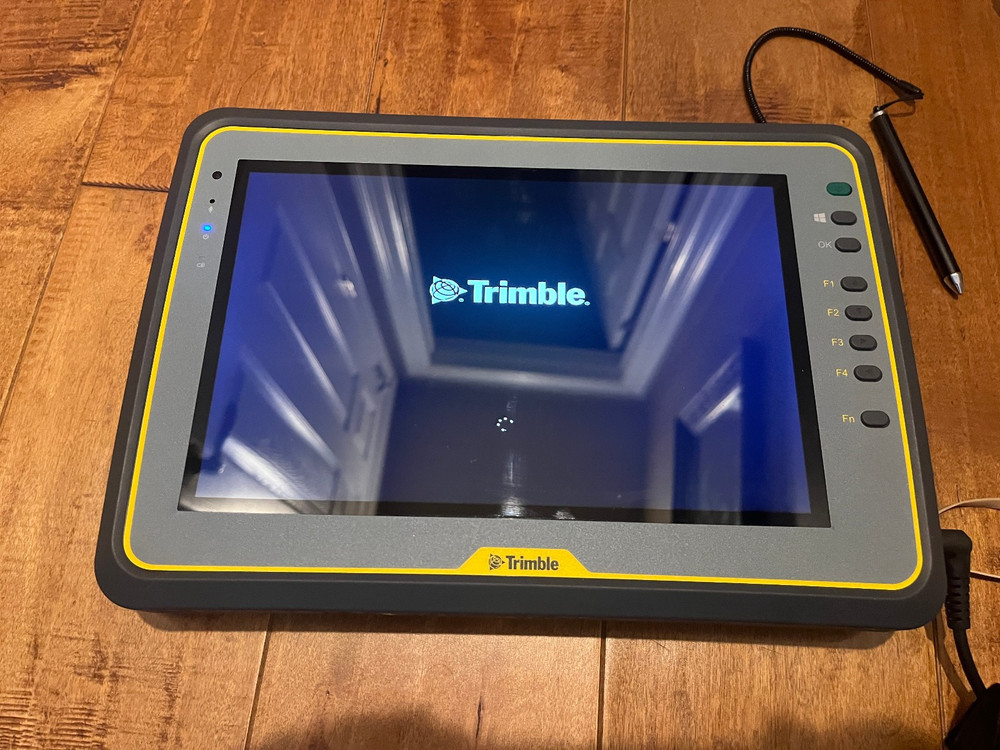 Trimble Kenai SITE 10 Tablet with SCS900 site controller Software Tab83 GNSS