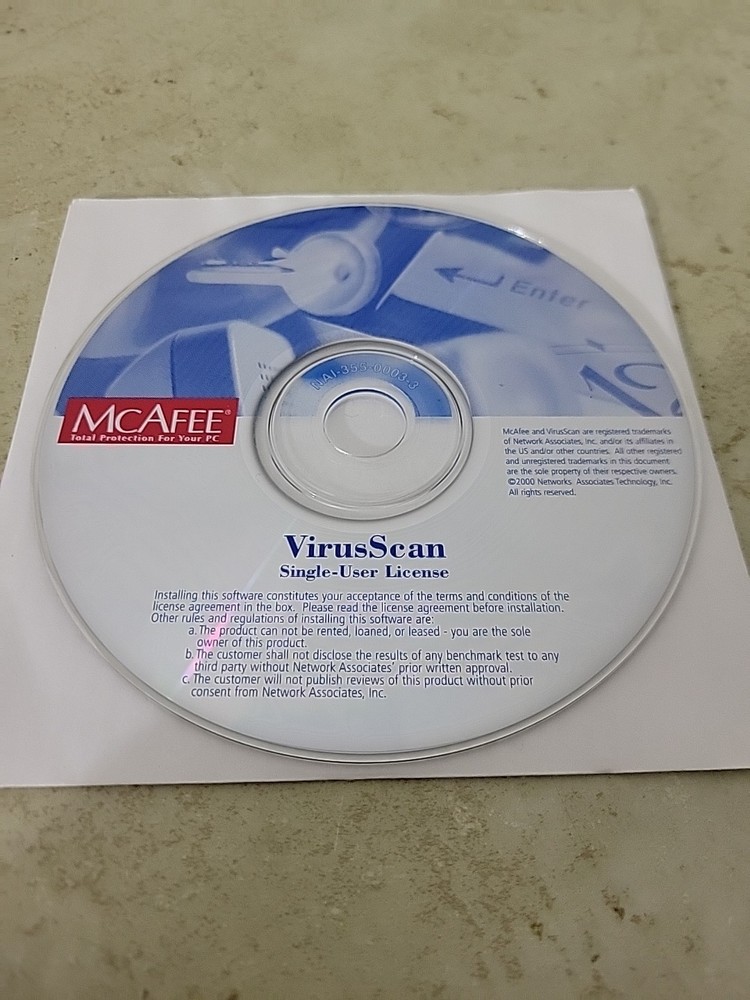 McAfee Virus Scan Anti-virus Vintage CD Software (PC; 2000)