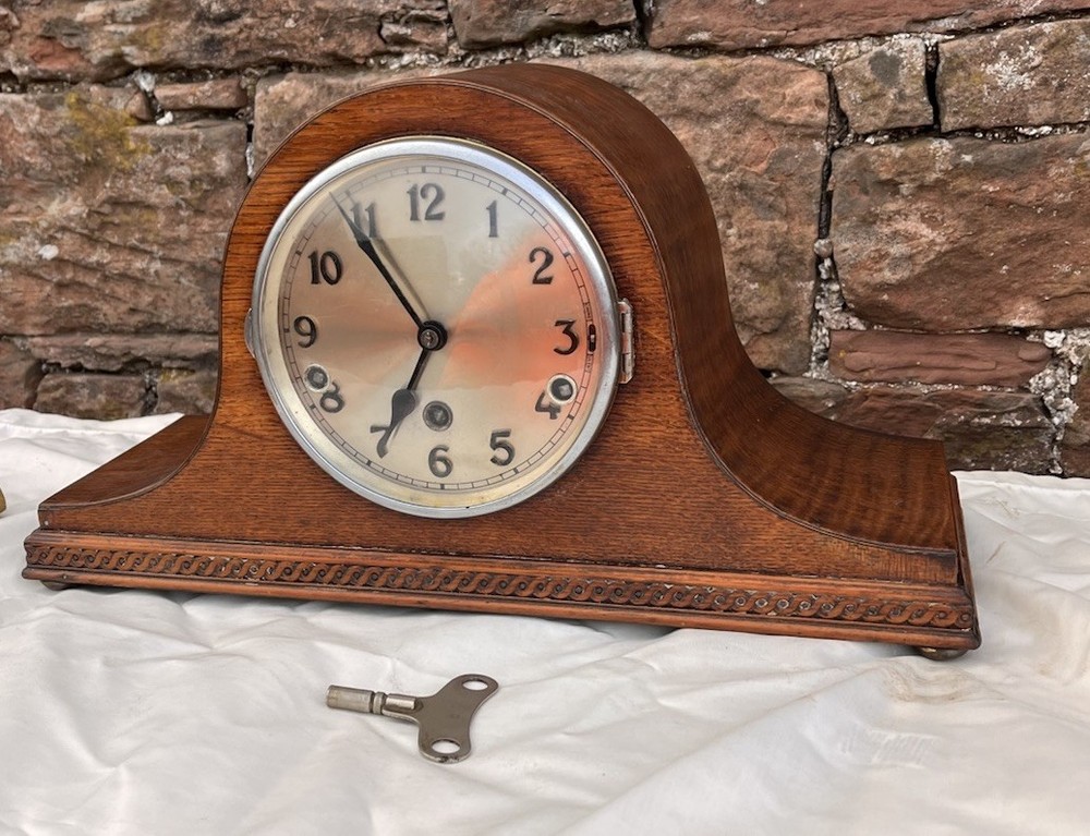 Napoleon Clock With Westminster Chime & Key In Oak Case