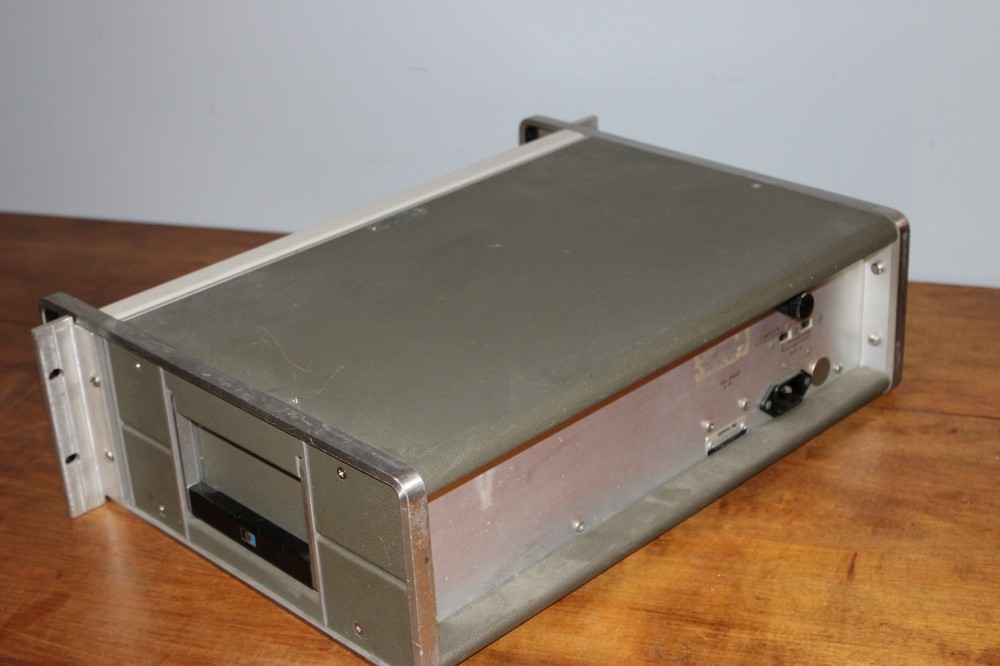 HP Hewlett Packard Distortion Analyzer 331A (POWERS ON -UNTESTED)
