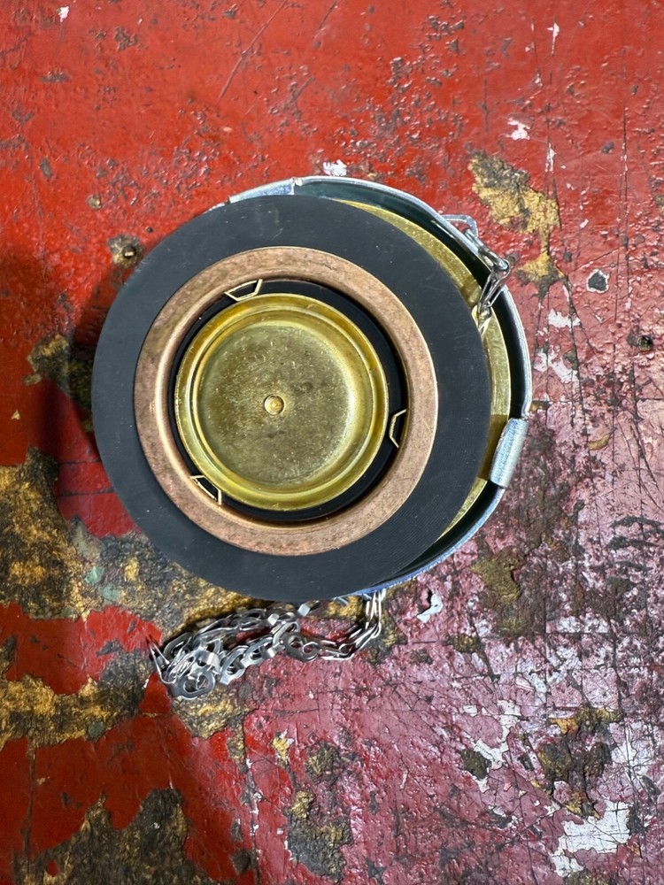 Aqua Hot/Hydro Hot PLX-403-000 Large 4 inch Radiator cap with Bail