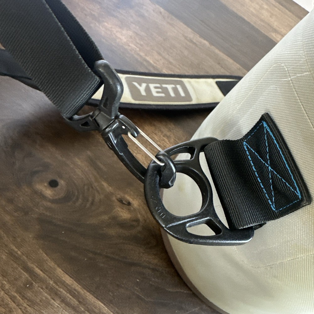 Yeti Hopper 20 Soft Sided Cooler - 20 Quart Grey & Blue with Shoulder Strap