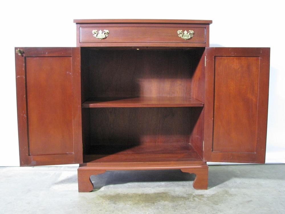Scarce Vintage Kittinger "Old Dominion" Chippendale Solid Mahogany Server