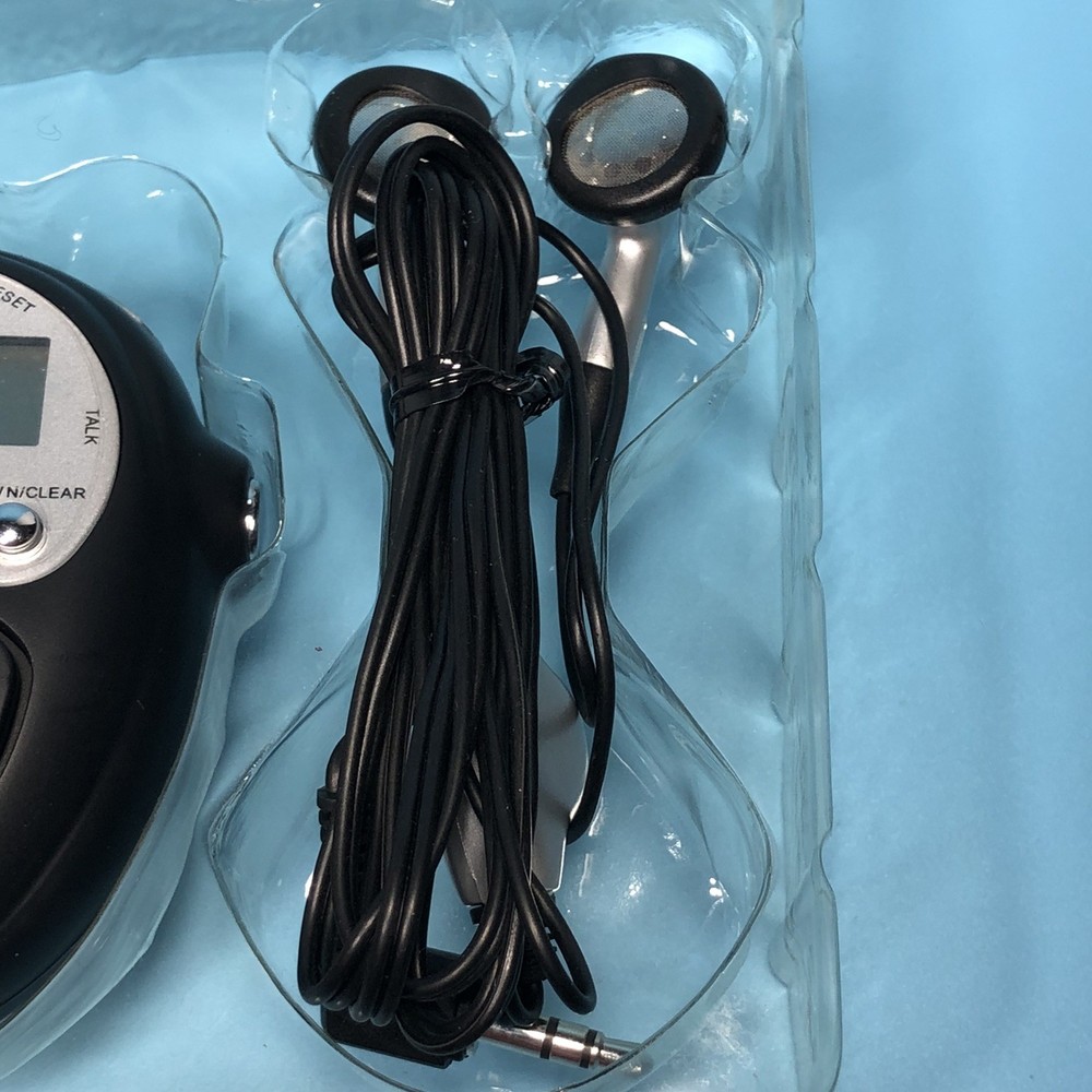 Talking Pedometer with Calorie & Radio Model HE-9965M