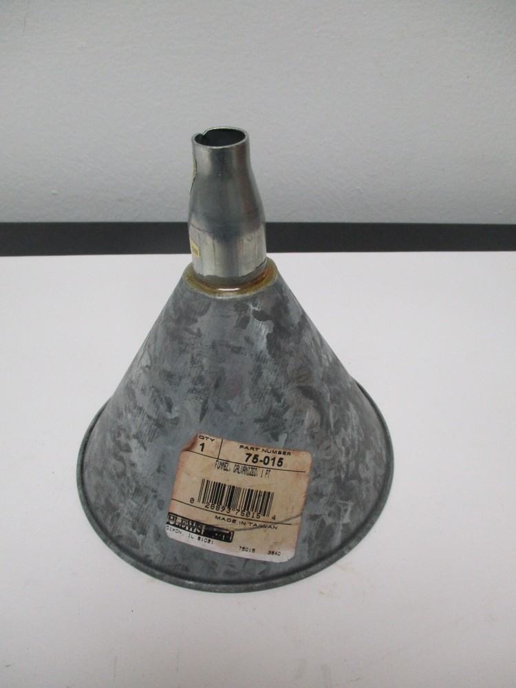 PLEWS 1 pt Galvanized Funnel 75-015 *NOS*