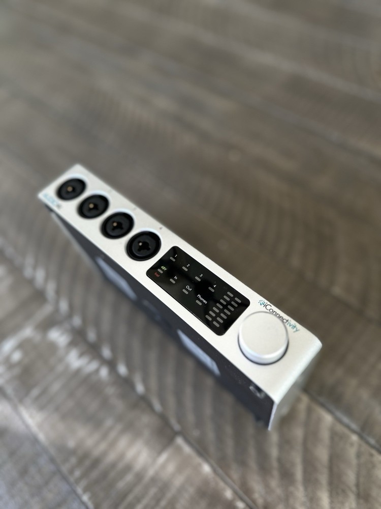 🎙️ Audio/MIDI Interface iConnectivity Audio Interface Unit