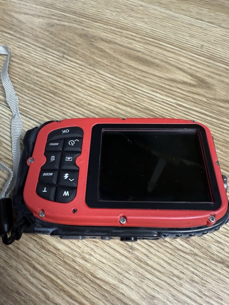 Coleman Xtreme Waterproof Digital Camera Red – Works via USB, Broken Latch