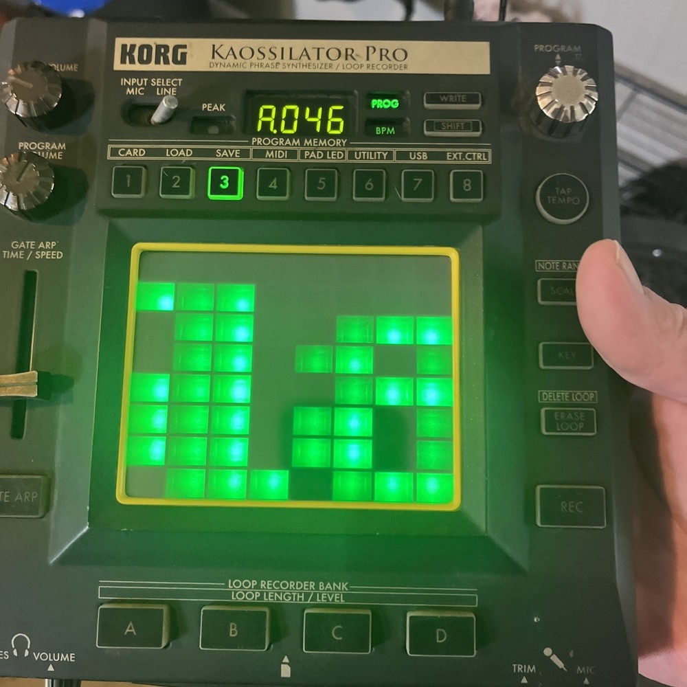 Korg KO-1PRO Kaossilator Pro Dynamic Phrase Synthesizer/Loop Recorder