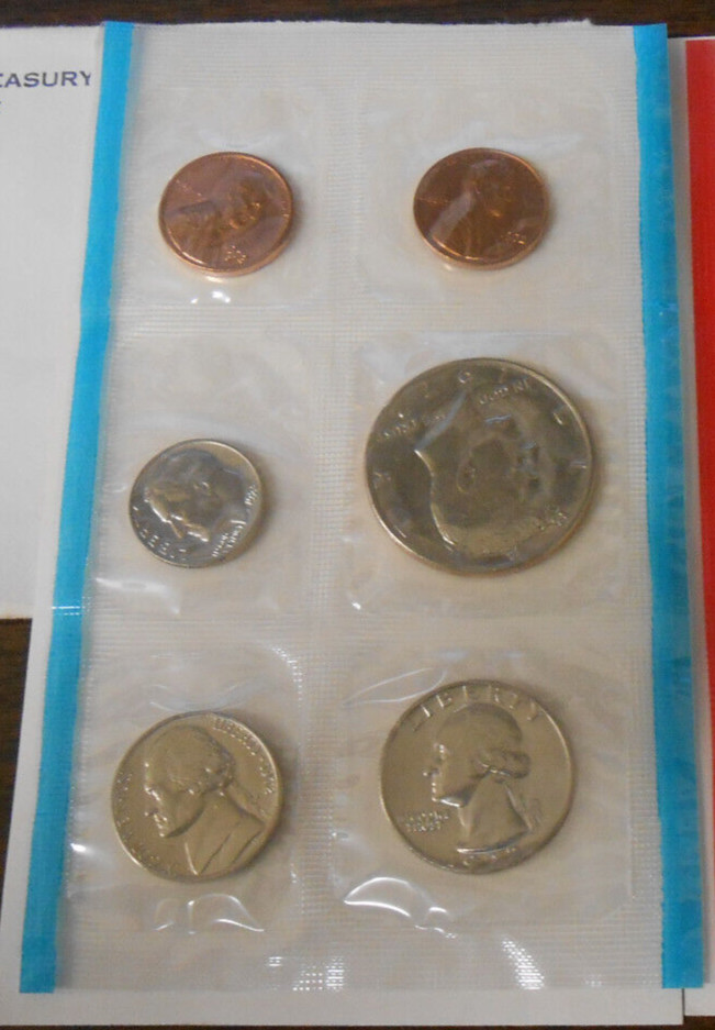 1972 US MINT 11 PC P & D MINT SET