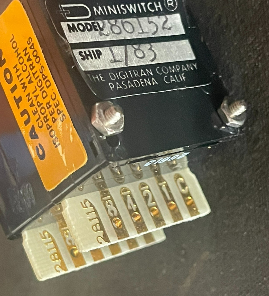 Digitran Miniswitch 286152 PIN Wheel Style Lever Switch