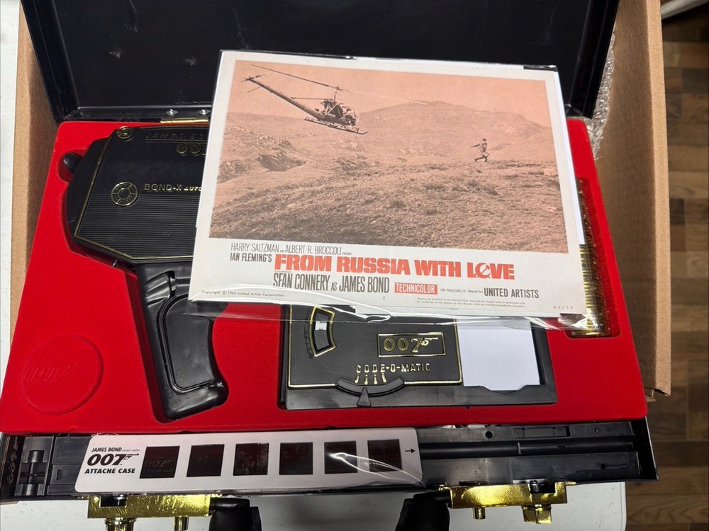 James Bond Secret Agent 007 Attaché Case Replica