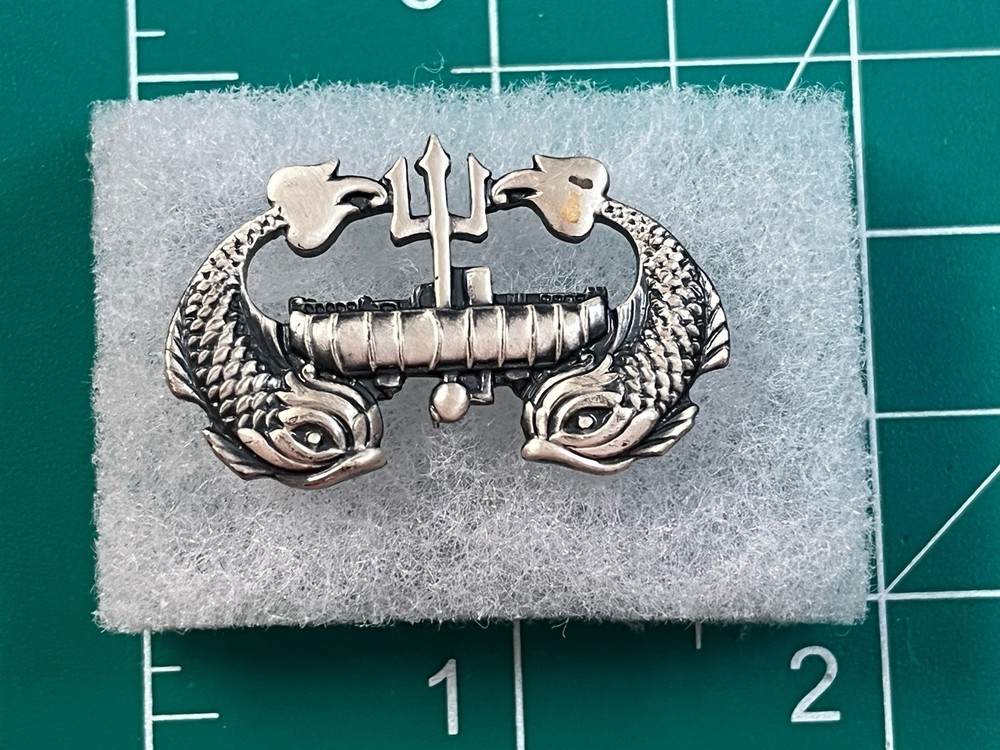 USN US Navy Enlisted Deep Submergence  Badge Pin