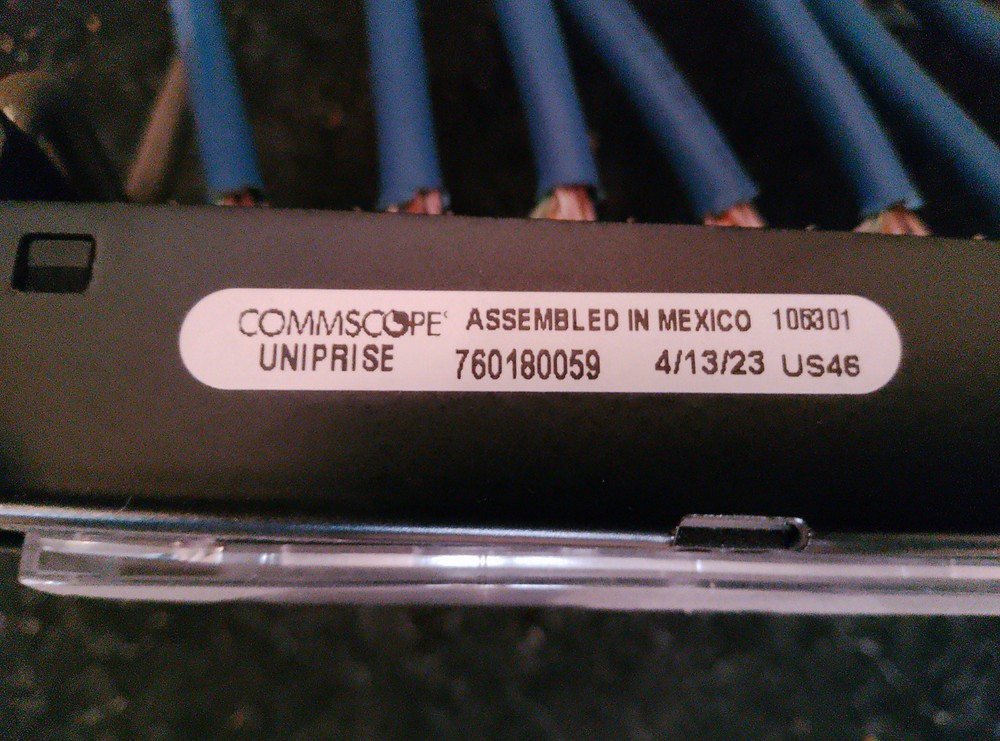 CommScope 760180059 Panel Module 48 Port Server Rack Cat5 Cat6 Cabinet Mount IT