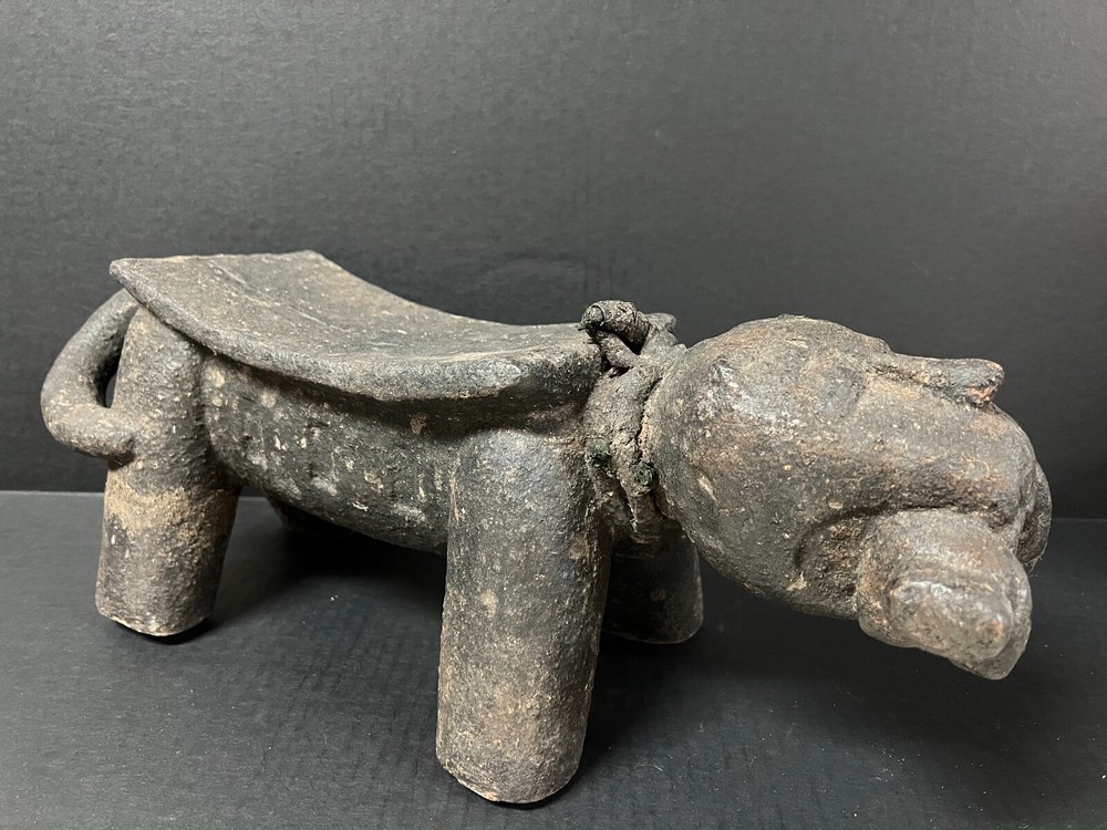 AFRICAN ART BAULE FISH STOOL