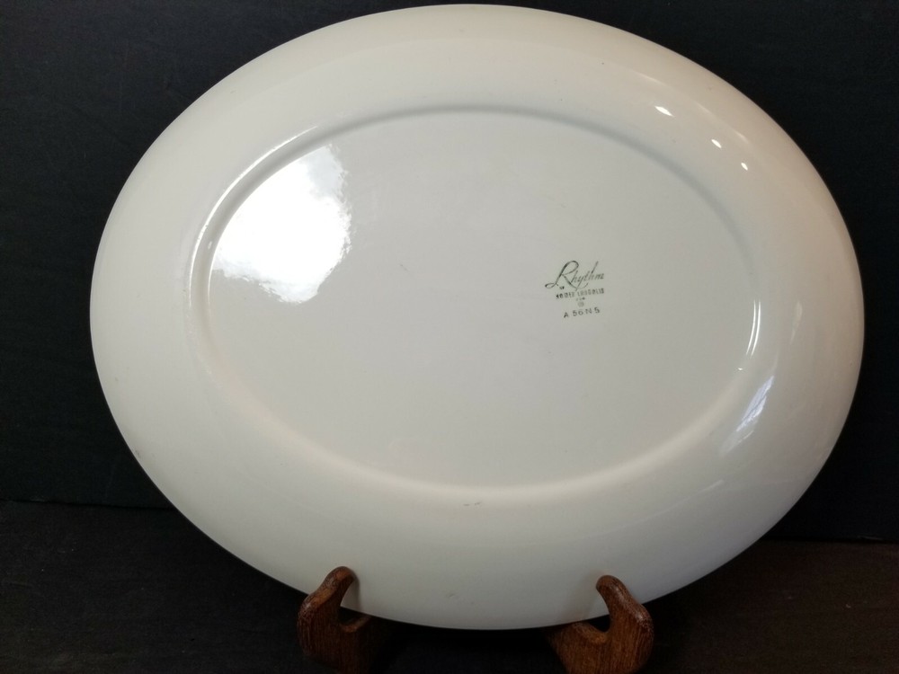 RY155 By Homer Laughlin, Rhythm 13 1/2" Platter