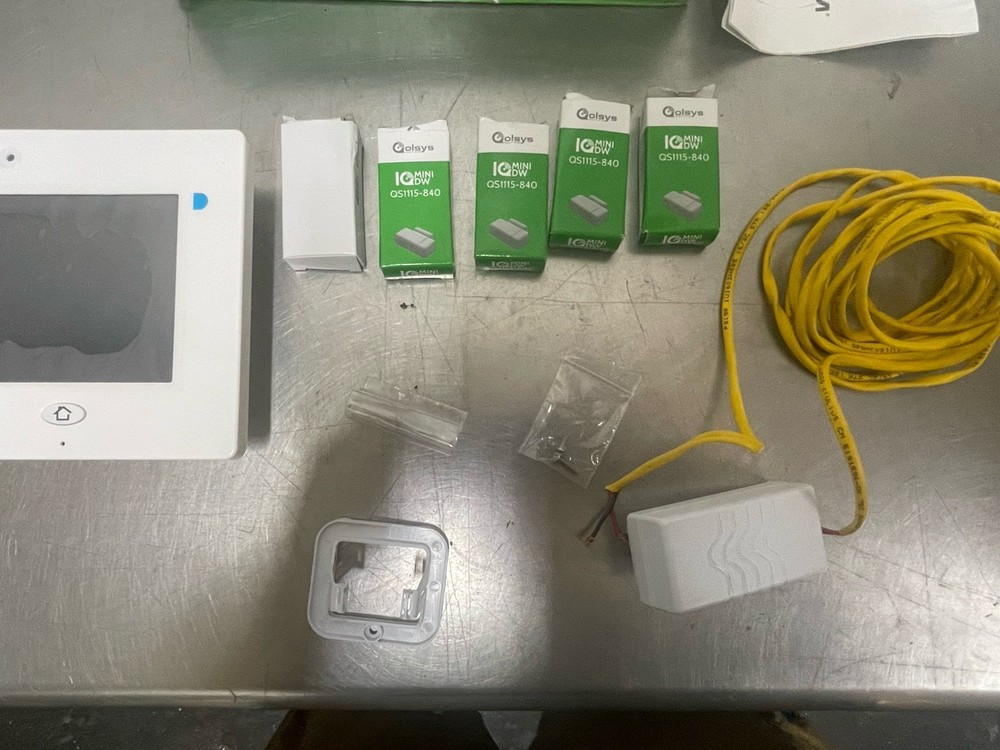 QOLSYS IQ SECURITY KIT CLASSIC VERIZON PANEL KEYPAD MOTION CONTACTS