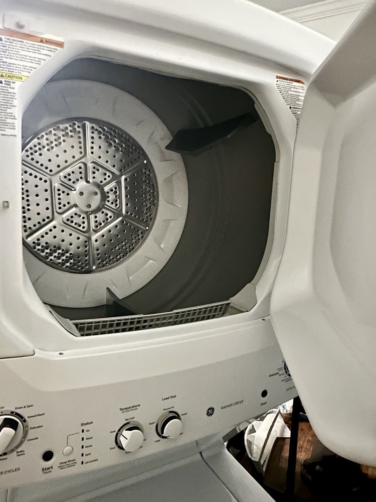 GE Unitized Spacemaker 2.3 Cu Ft Washer 4.4 Cu Ft Electric Dryer Combo