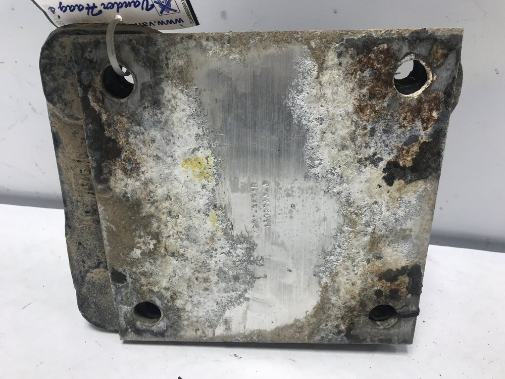 CAT C15 Left/Driver Engine Mount - Used | P/N K2942194