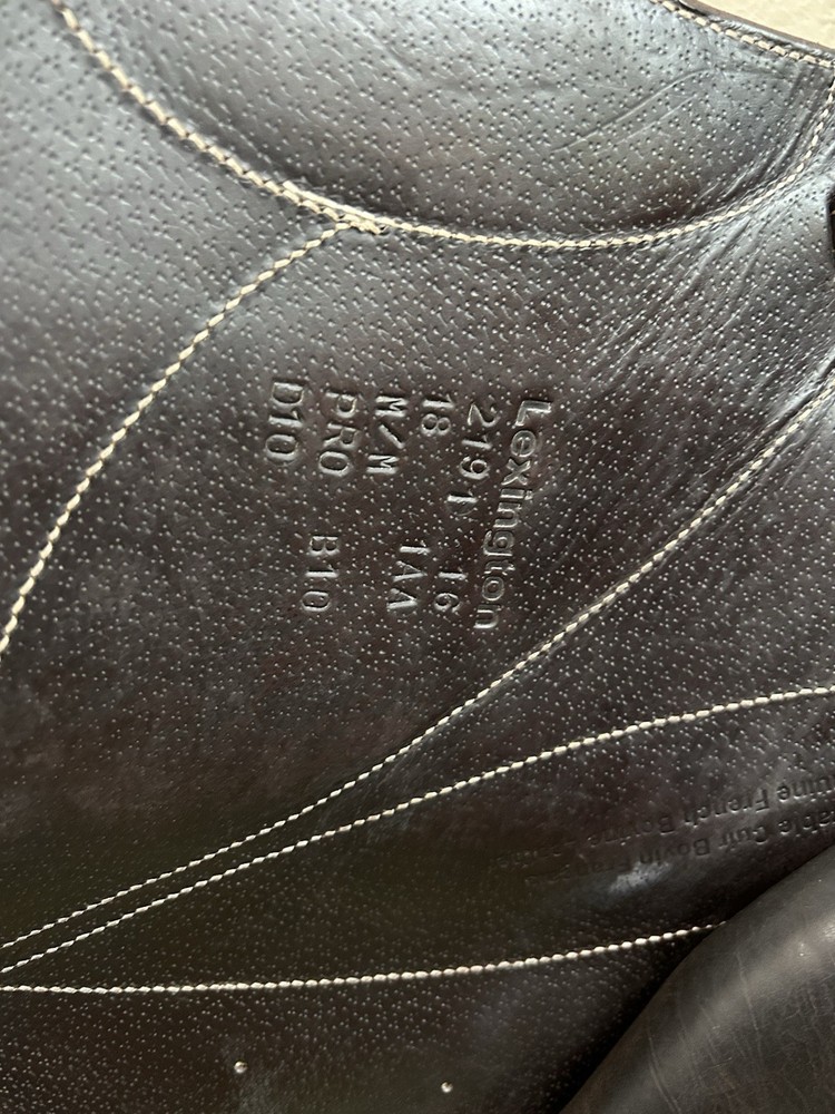 Voltaire Lexington Monoflap Saddle 18" Pro Panels