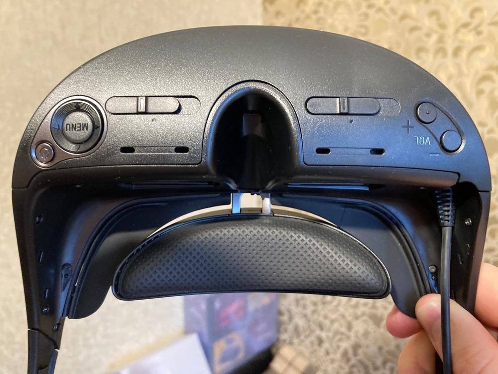 Sony HMZ-T3 Personal 3D Viewer Head Mounted Display
