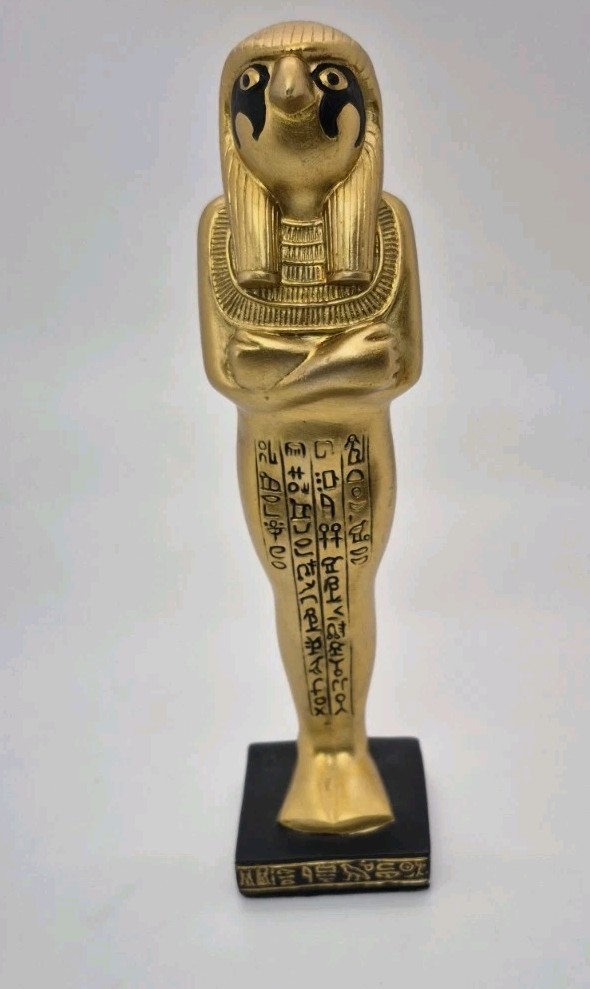 egyptian horus statue