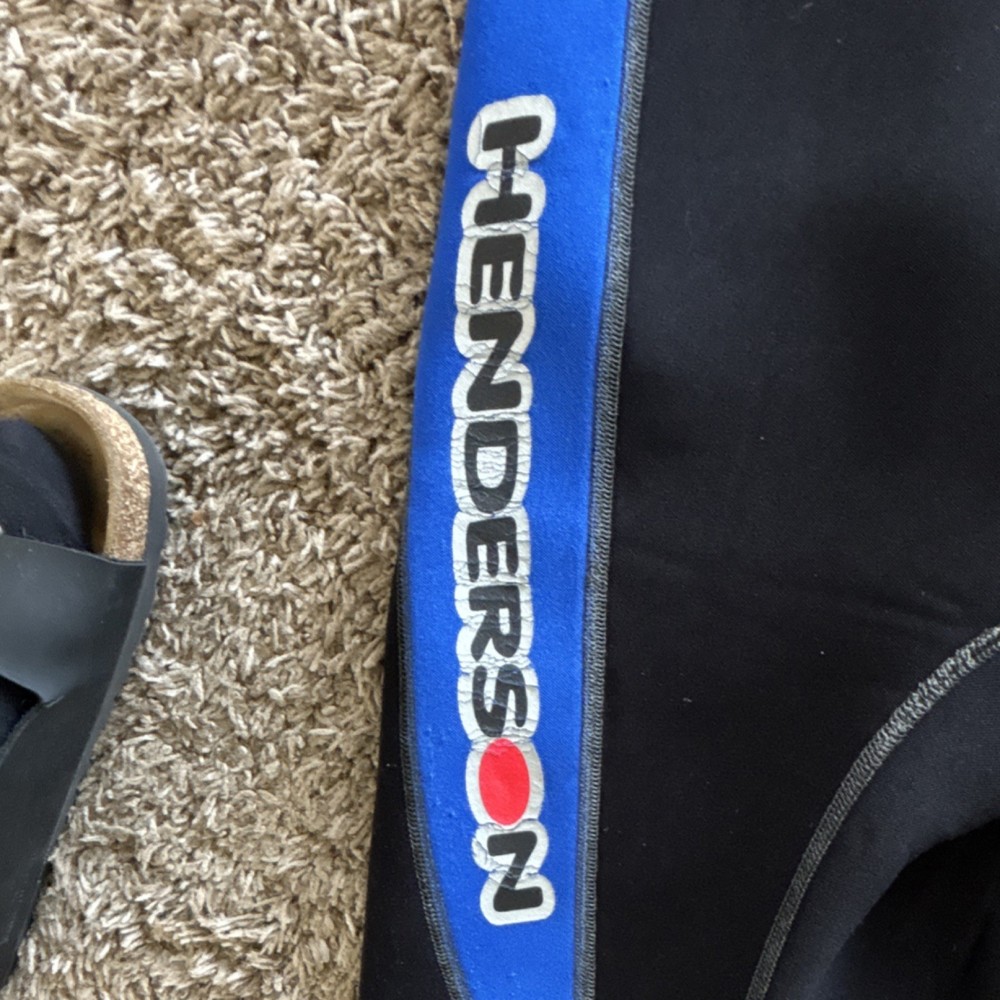 Henderson Youth Wetsuit Medium Titanium Hyperstretch 3mm Black Blue