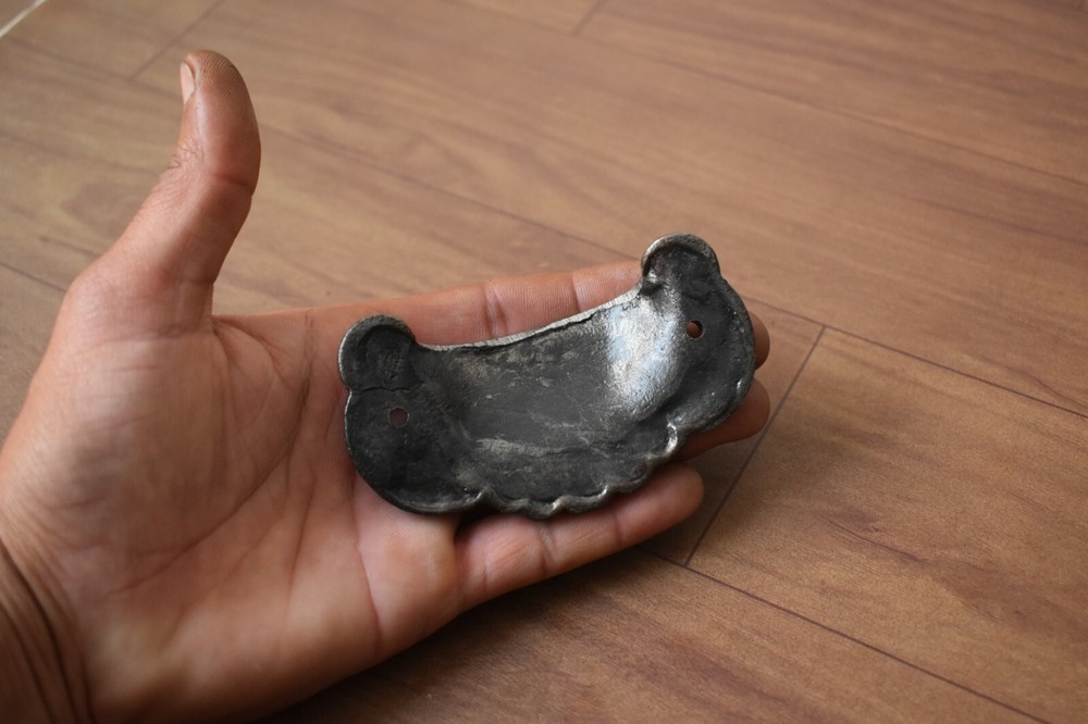 Victorian cast iron Cup cabinet drawer door knobs handles pull rustic 6 pcs