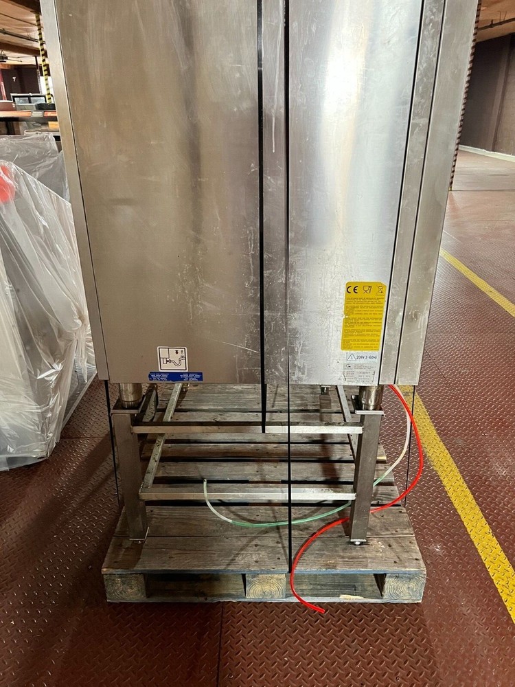 2017 COMBI OVEN BKI ELECTRIC MODEL AETE102R