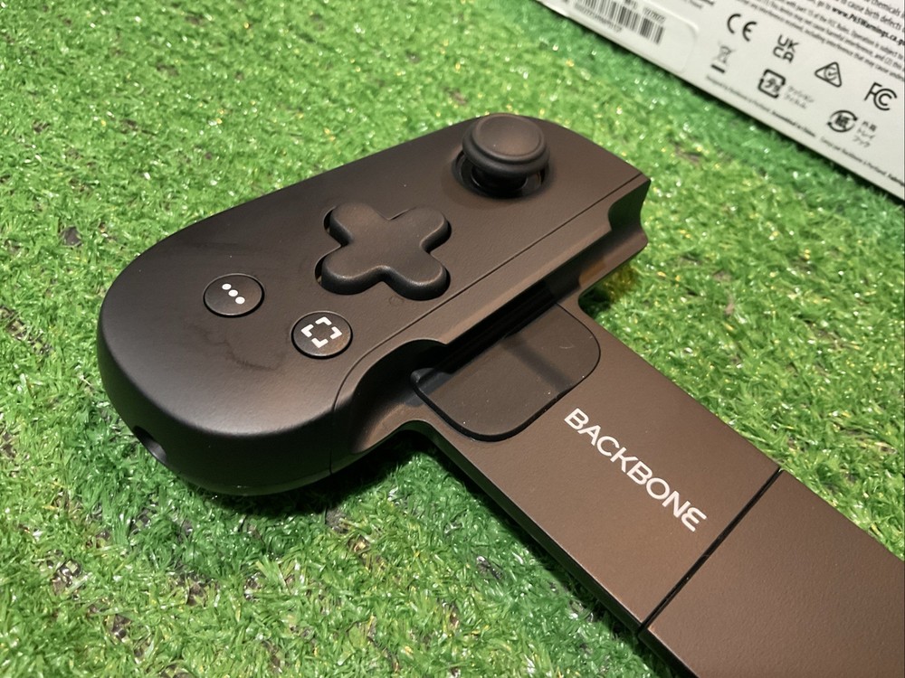 Backbone One Mobile Gaming Controller For iPhone Excellent Condition Plays Well