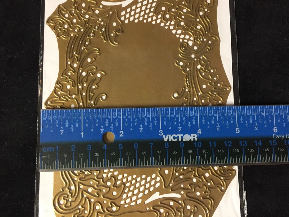 Anna Griffin ORNAMENTAL FRAME Cut & Emboss Die. ***NEW*** #371