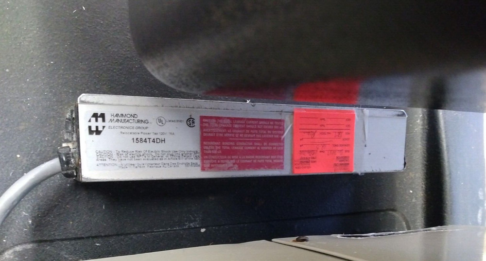 Midmark Power Procedure Table Model 411 with side controller