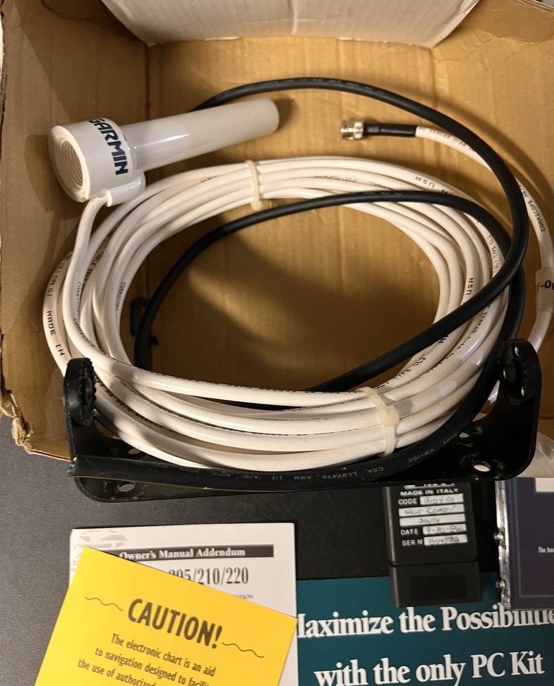 GPSMAP 210 Garmin Chartplotter W/ Accessories Inserts Cables Untested As-Is